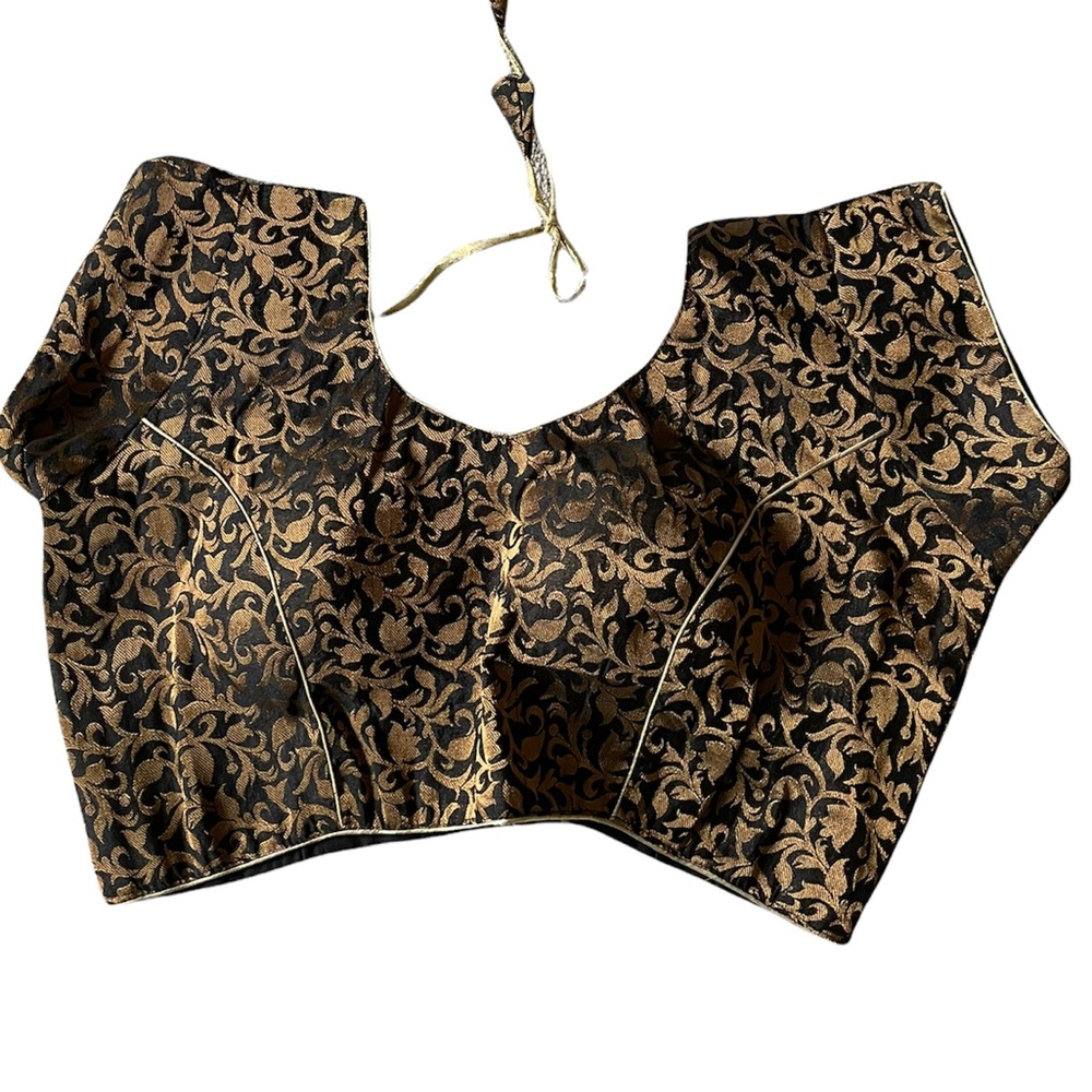 NWOT Indian Bollywood Readymade Ready To Wear Embroidered Designer Blouse
